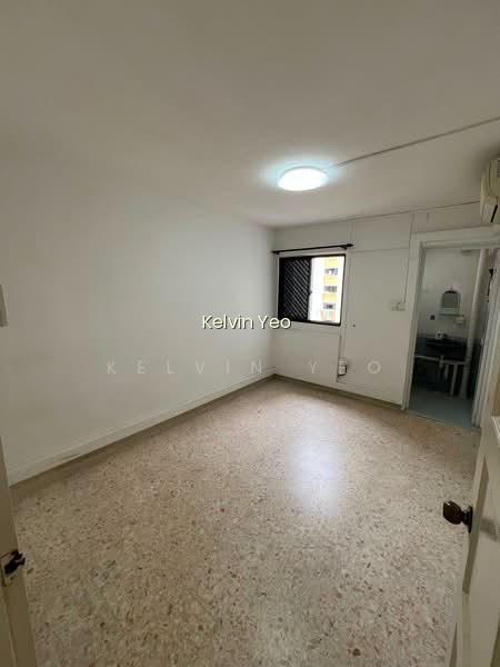 524 ANG MO KIO AVENUE 5 photo 3