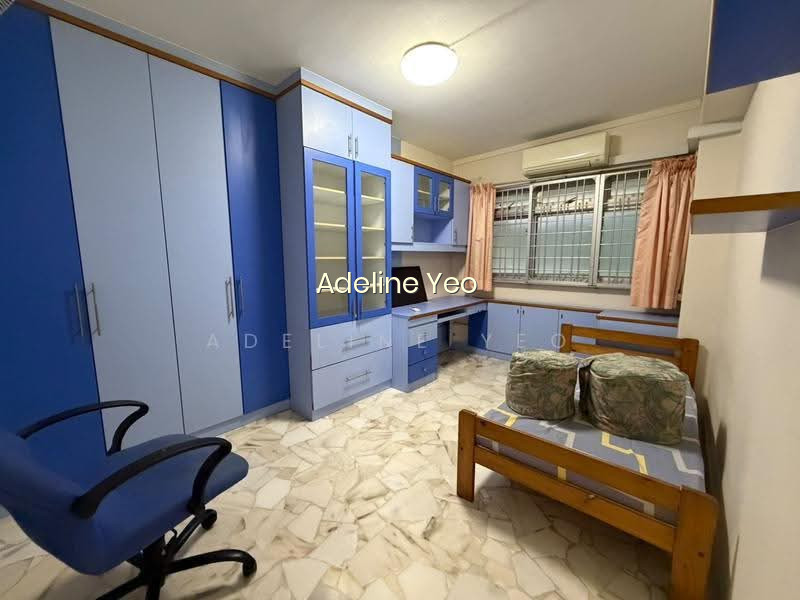 323 TAMPINES STREET 33 photo 4