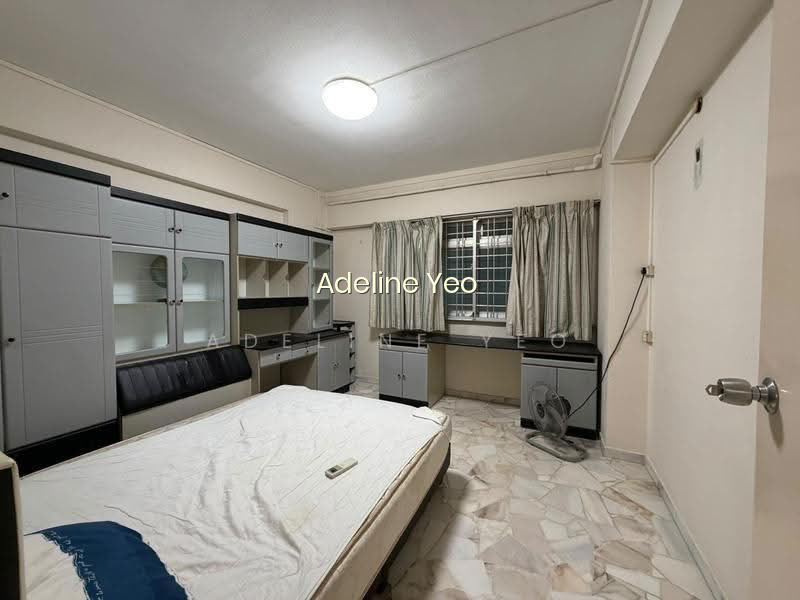 323 TAMPINES STREET 33 photo 5