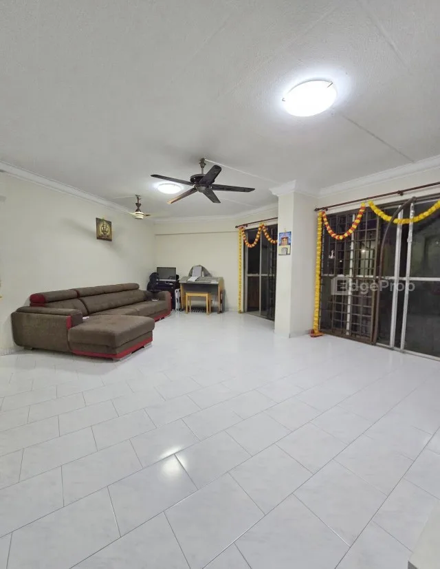 452 Hougang Avenue 10 image 1 of 10