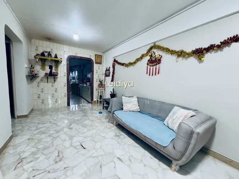 213 Bukit Batok Street 21 image 1 of 7