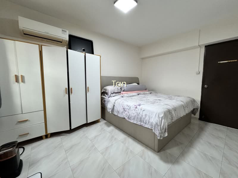 497G TAMPINES STREET 45 photo 2
