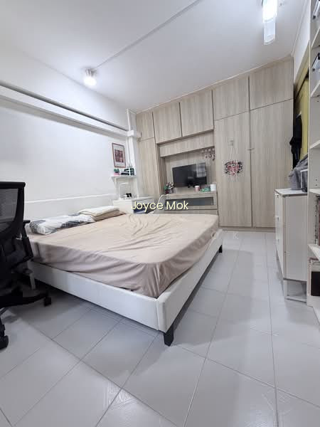 737 YISHUN STREET 72 photo 4