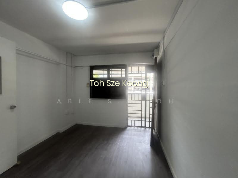 233 LORONG 8 TOA PAYOH photo 2