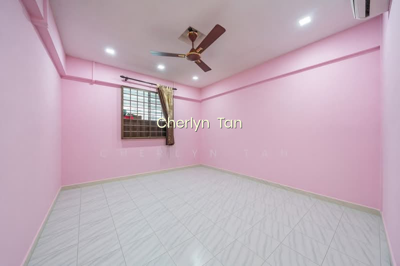 587 CHENG SAN COURT photo 4