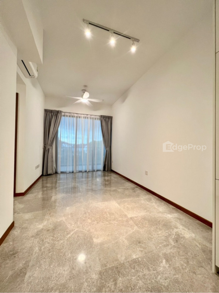 FOURTH AVENUE RESIDENCES photo 2