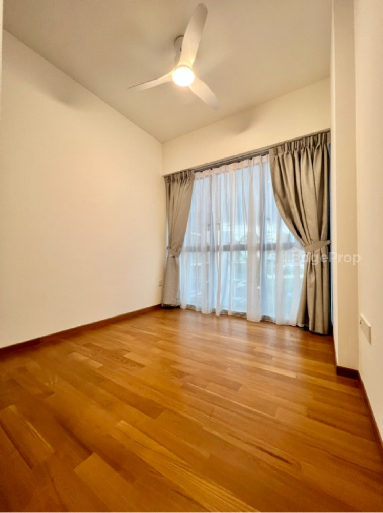 FOURTH AVENUE RESIDENCES photo 3