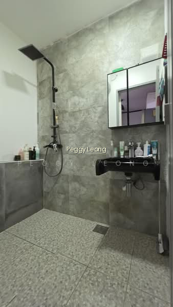 101 HENDERSON CRESCENT photo 6