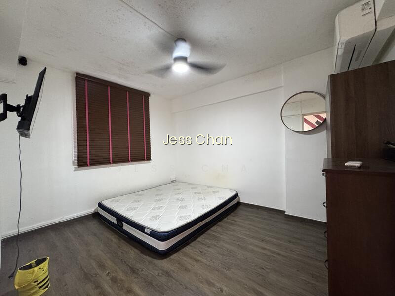 8 HOLLAND AVENUE photo 3