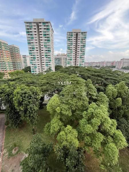 98 BEDOK NORTH AVENUE 4 image 1 of 10