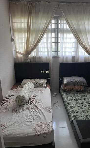 98 BEDOK NORTH AVENUE 4 photo 3