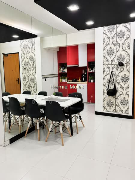463C SEMBAWANG DRIVE photo 5