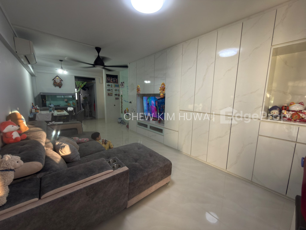 434 JURONG WEST STREET 42 photo 2