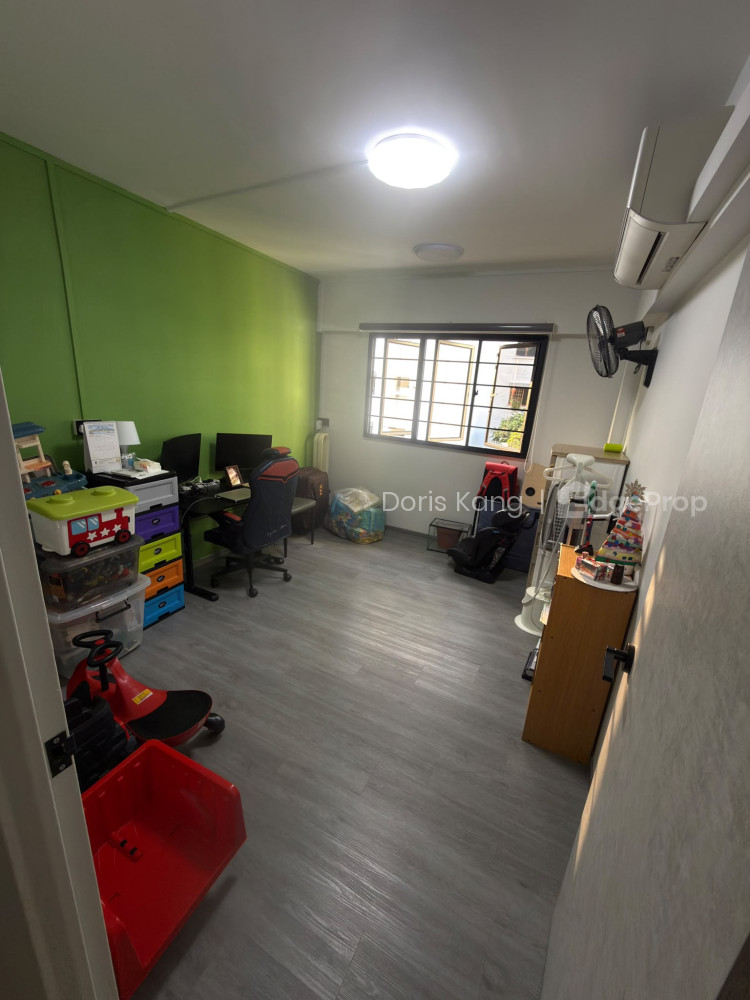 434 JURONG WEST STREET 42 photo 5