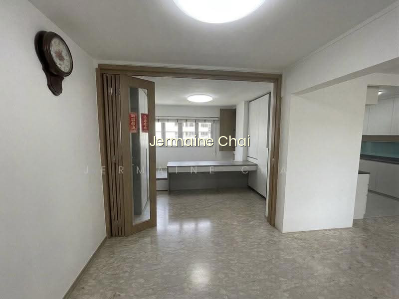 228 JURONG EAST STREET 21 photo 3