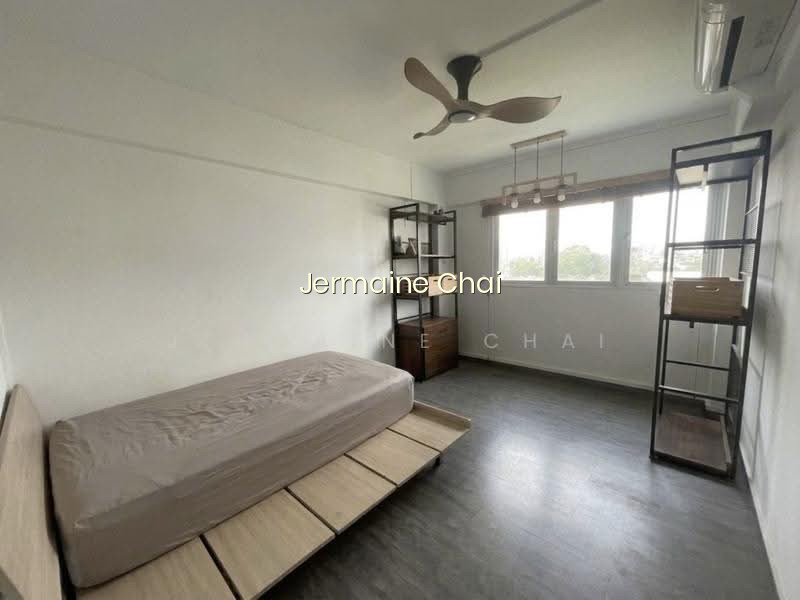 228 JURONG EAST STREET 21 photo 6