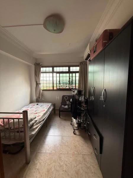 257 SERANGOON CENTRAL DRIVE photo 3