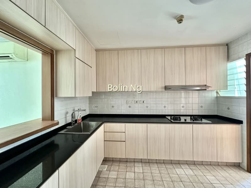 PARBURY HILL CONDOMINIUM photo 2