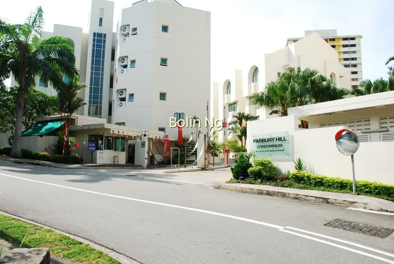 PARBURY HILL CONDOMINIUM photo 4