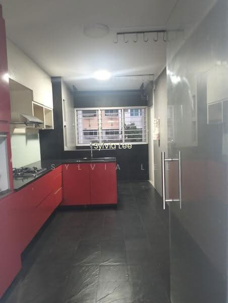 465 TAMPINES STREET 44 image 1 of 10