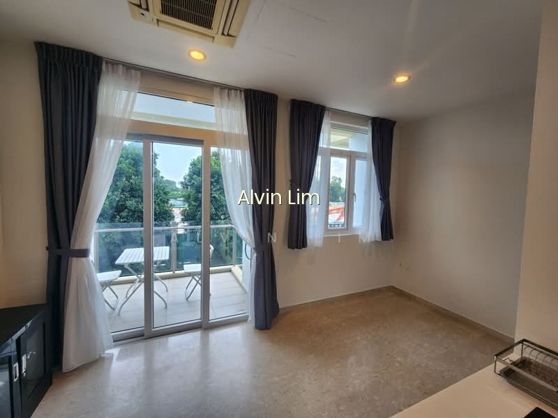 EASTWOOD REGENCY photo 4