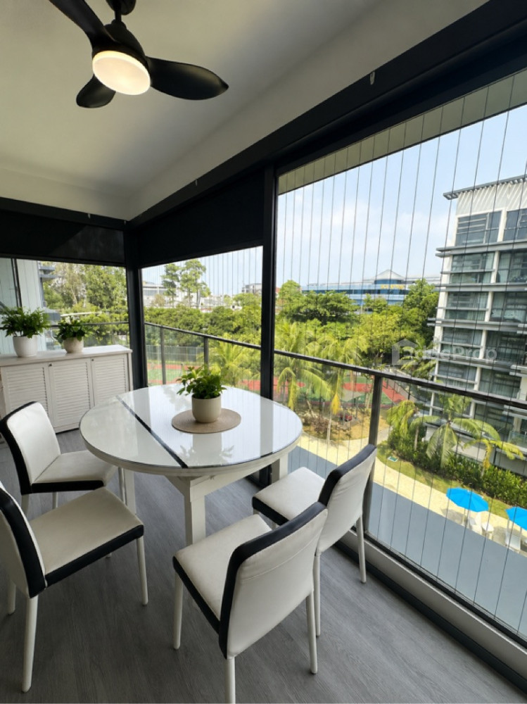 HEDGES PARK CONDOMINIUM photo 3