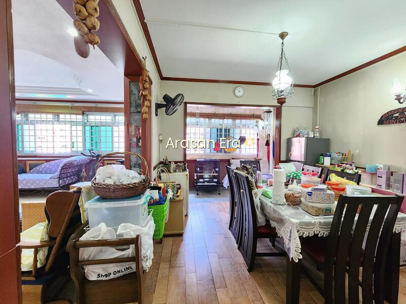 609 ELIAS ROAD photo 2