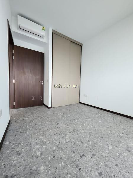 ONE PEARL BANK photo 6