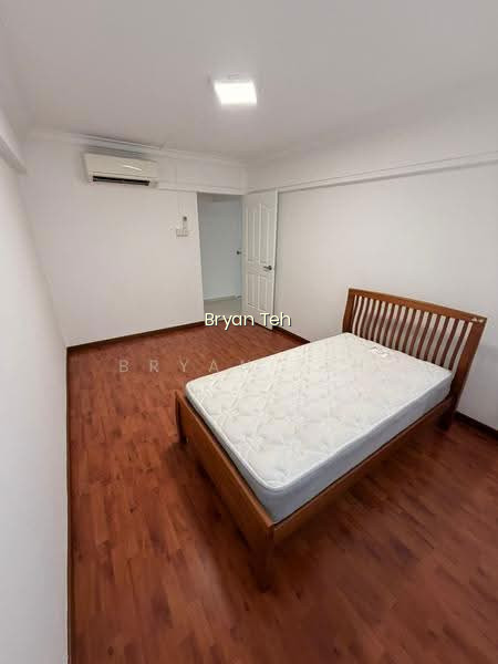 209 YISHUN STREET 21 photo 3