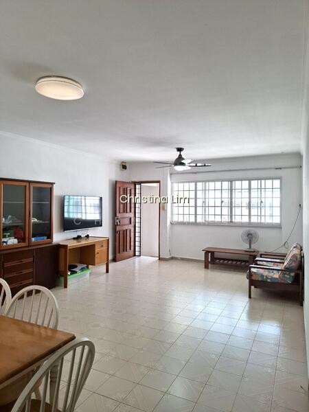 250 TAMPINES STREET 21 photo 2