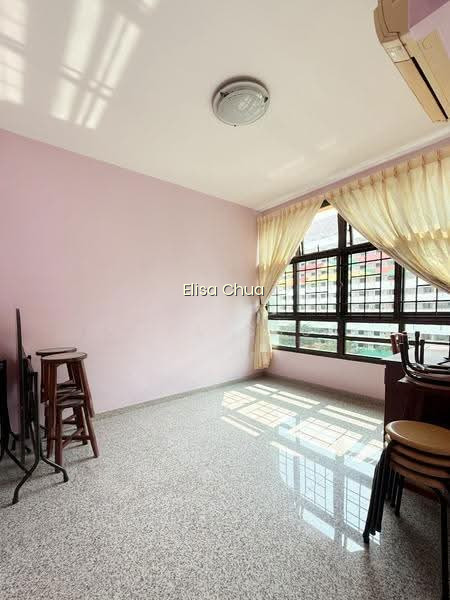 31 EUNOS CRESCENT photo 2