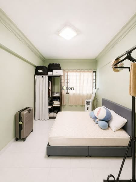 123 MARSILING RISE photo 6