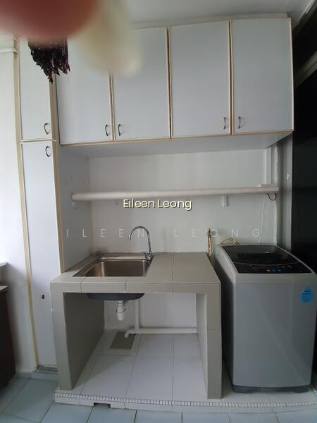 830 WOODLANDS STREET 83 photo 5