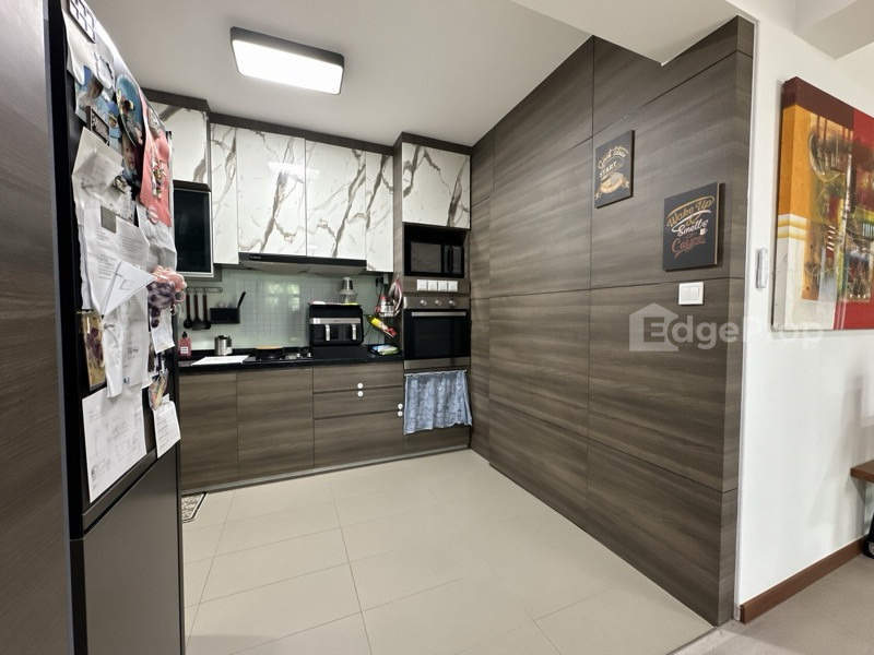 126D CANBERRA STREET photo 4