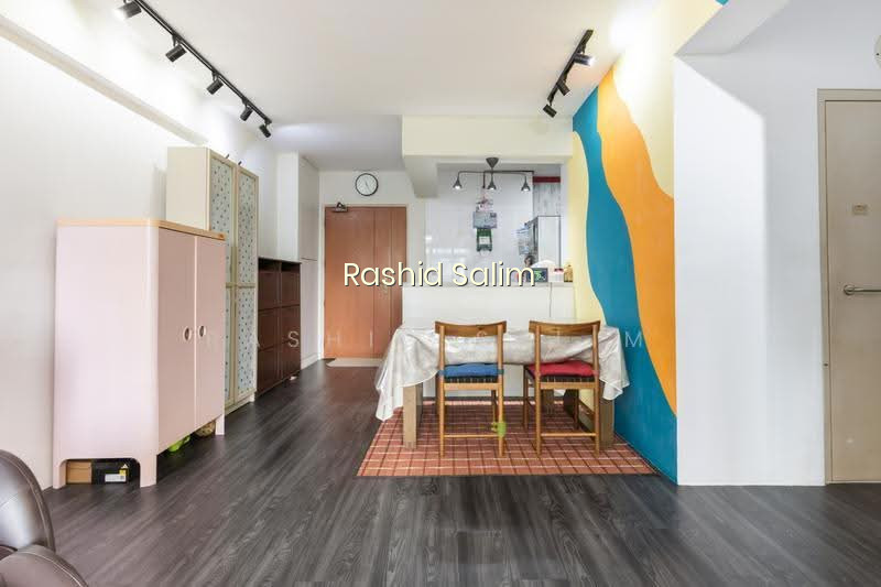 468B FERNVALE LINK photo 6