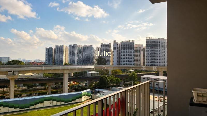 RIVERCOVE RESIDENCES EC photo 6