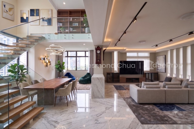 Lloyd Court photo 5