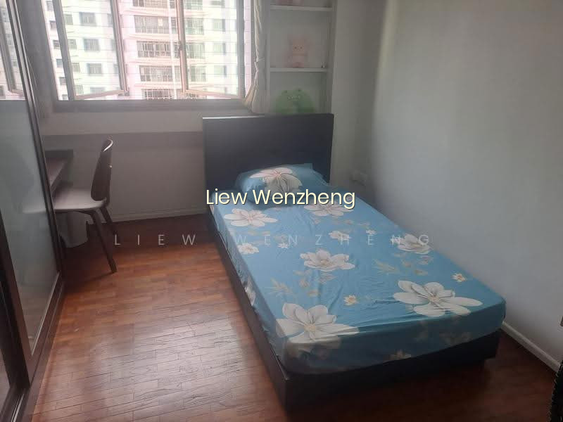162A PUNGGOL CENTRAL image 1 of 8
