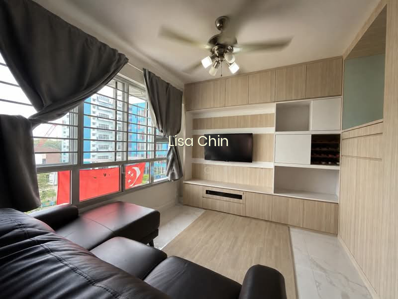 363A SEMBAWANG CRESCENT image 1 of 6