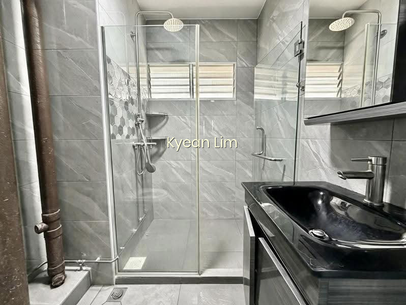 559 JURONG WEST STREET 42 photo 3
