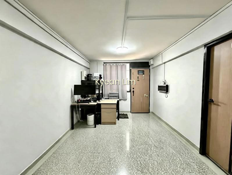 166 STIRLING ROAD photo 2