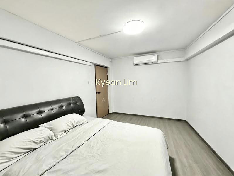 166 STIRLING ROAD photo 4
