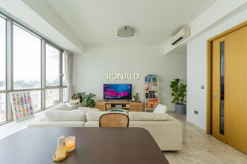 SKYLINE RESIDENCES photo 2