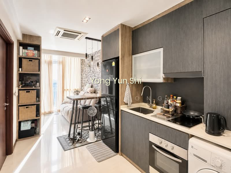 REZI 26 image 1 of 10