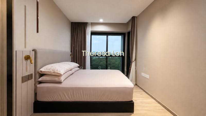 RIVERFRONT RESIDENCES photo 5