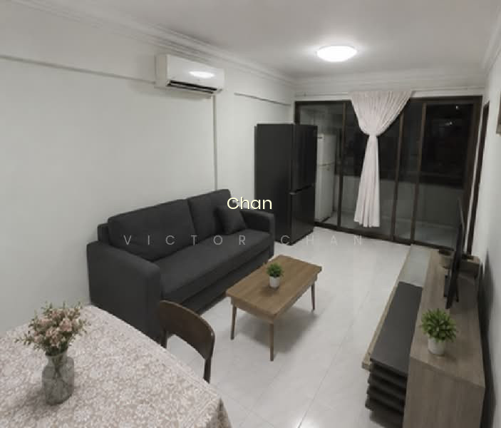 109 ALJUNIED CRESCENT image 1 of 8