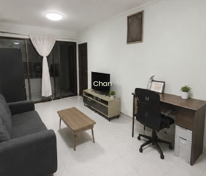 109 ALJUNIED CRESCENT photo 5