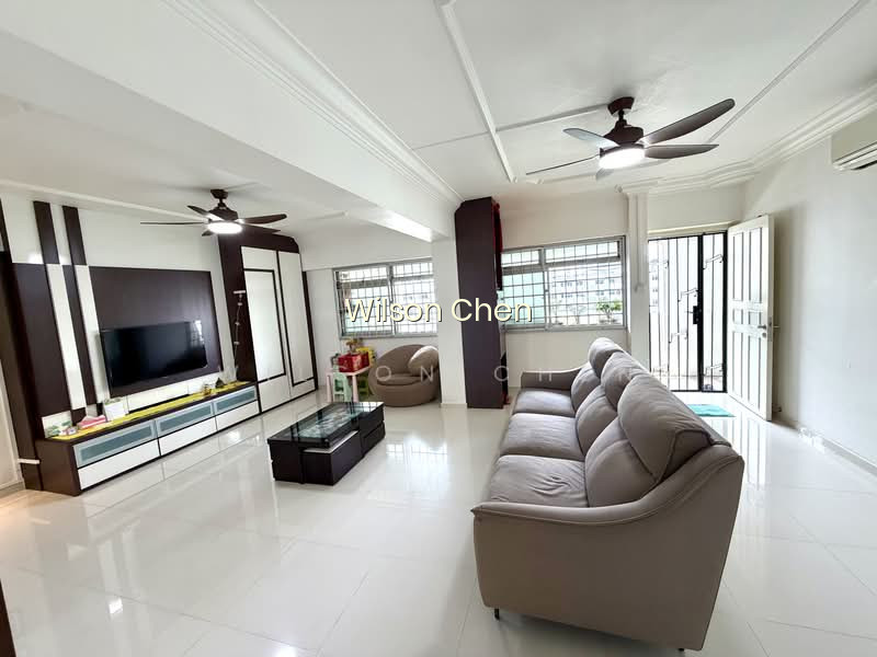 671 JALAN DAMAI photo 4