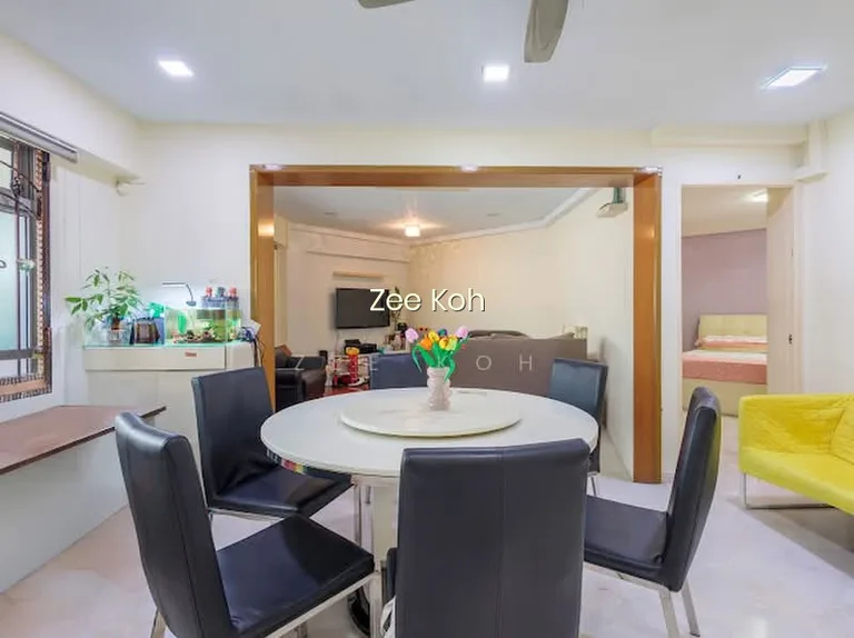 342 Tampines Street 33 image 1 of 10