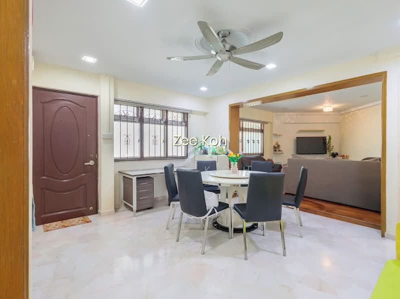 342 TAMPINES STREET 33 photo 2